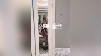 黑客破解家庭摄像头孩子睡熟后搞笑的小夫妻过性生活打桩女上搞到一半后停下来彼此对着自慰然后再接着操内射