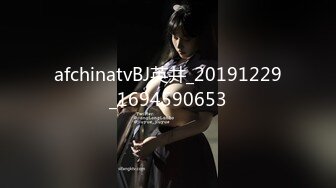 反差萝莉少女『小兔崽汁』✿露出 尿尿 干净白嫩白虎，可爱乖乖少女私下超级反差，清纯靓丽的外表下有一颗淫荡的心