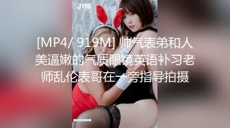 ❤️青春活力美少女❤️00后的小可爱已长大 小骚货被大屌疯狂抽插，翘起美腿插小穴，衣服来不及不脱直接插入小嫩穴！