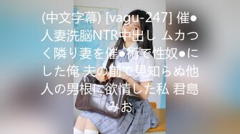 极品美少妇勇闯男公厕偷拍勾引蹲坑男子 公厕隔间席地开战淫声回荡