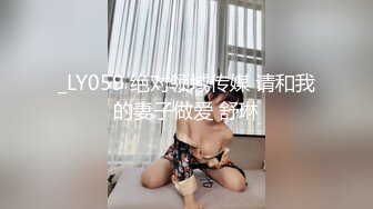 大街上一路跟踪尾随偷拍皮裙少妇 保养的还不错的小嫩B