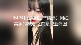 小美女爱诱惑清纯极品萝莉萌妹纸小尺度诱惑，圆润美臀好身材撩起衣服揉奶子，掰开粉穴特写，洞洞很小还需要被开发