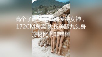 无表情挨操是一种很高的修为。 要么是麻逼了，要么是戏精。