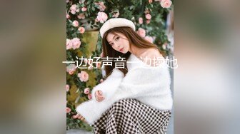 一王两后，帝王般享受！难得一见OF无敌巨乳大奶牛【hhh1231】最新啪啪长视频，肏一个手还玩一个，双波霸玩到虚脱 (12)