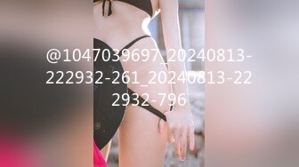 【Olivia】Stripchat来了一个极品，童颜巨乳小萝莉，滴蜡缸塞喷水 (1)